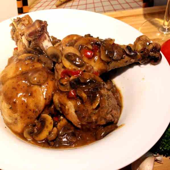 Chicken legs w mushrooms in wine