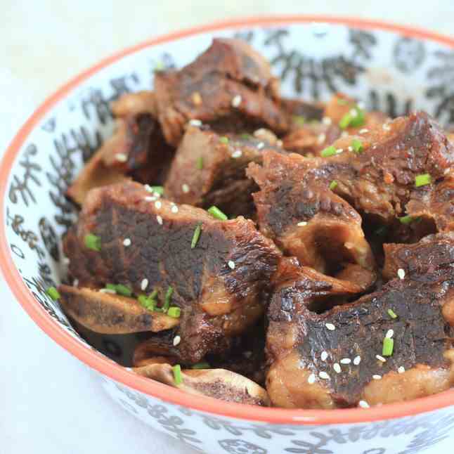 Slow Cooker Asian Short Ribs