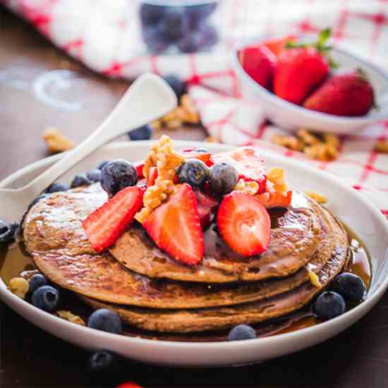 Pear and Oatmeal Pancakes