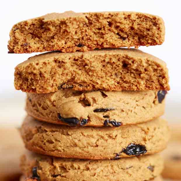 EASY OATMEAL RAISIN COOKIES