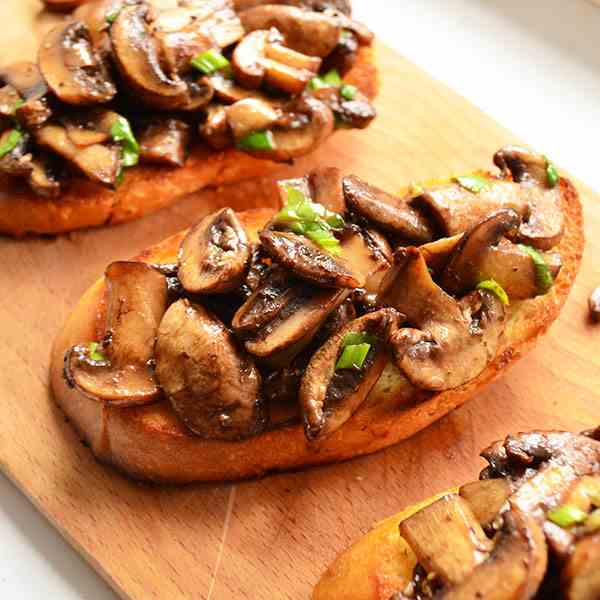 Mushroom bruschetta