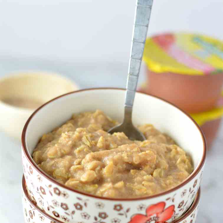 Applesauce Oatmeal