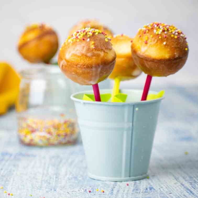 How to Make Cake Pops with Cake Mix