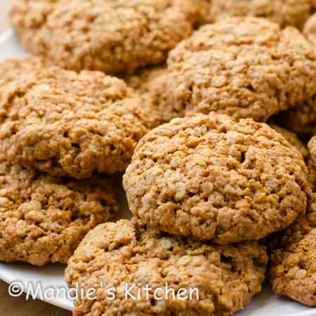 Crunchy Oatnut Cookies