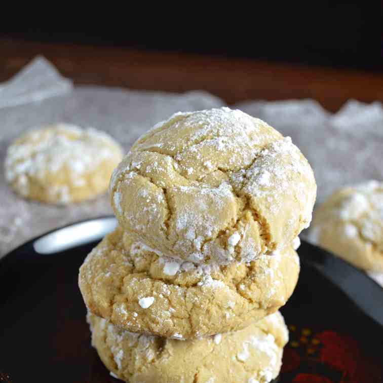 Brown Sugar Crinkle Cookies