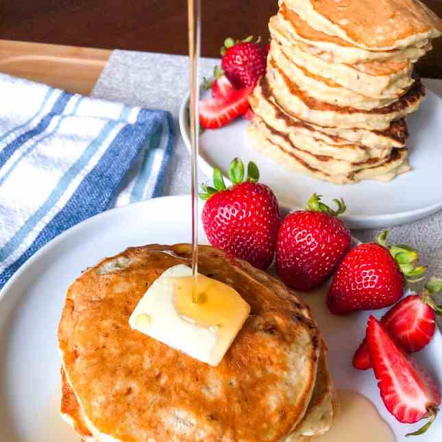 The BEST Banana Oatmeal Pancakes