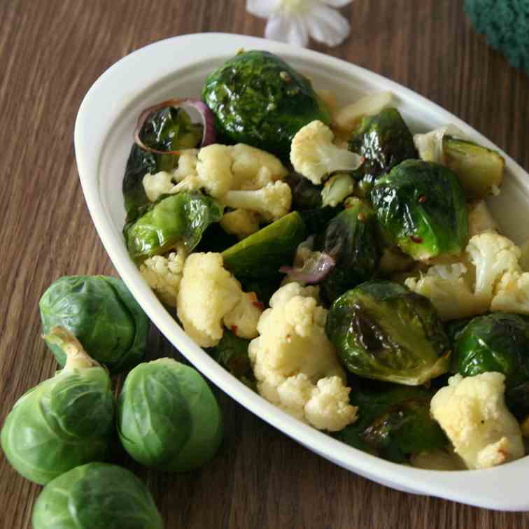 Maple roasted brussels sprouts