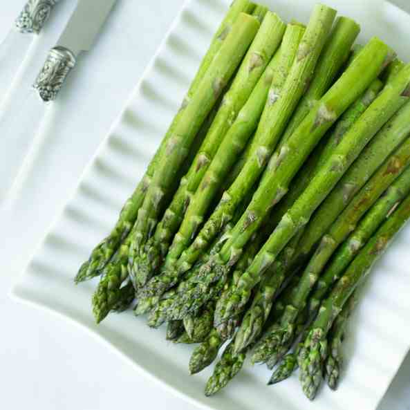 Easy and Quick Roasted Asparagus