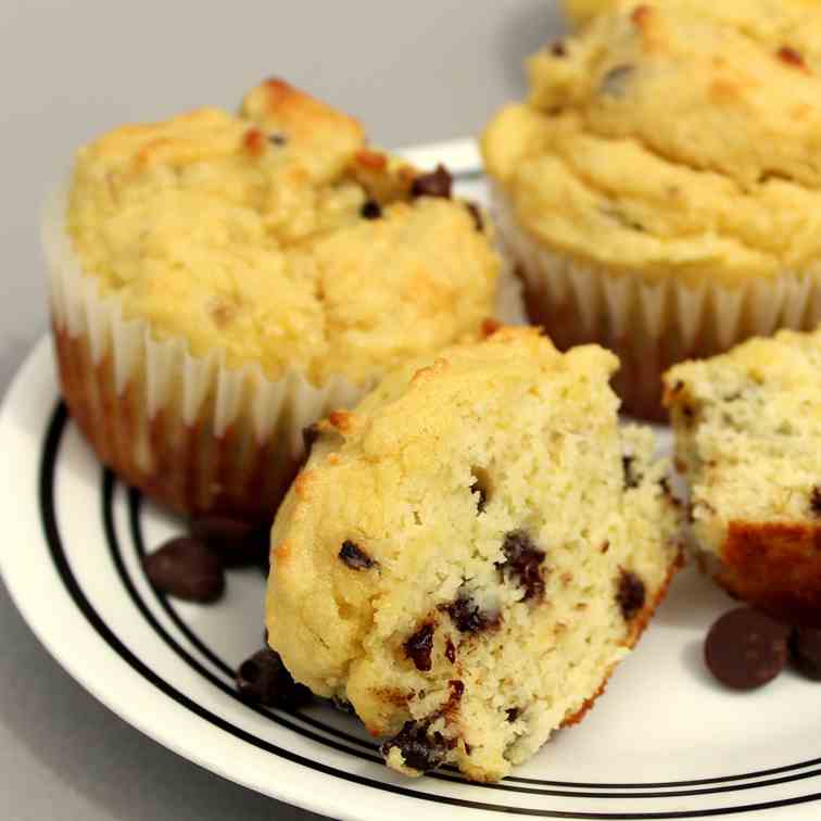 Grain-free Banana Chocolate Chip Muffins