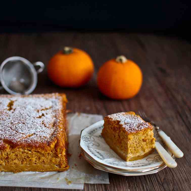 Pumpkin Pie Magic Cake