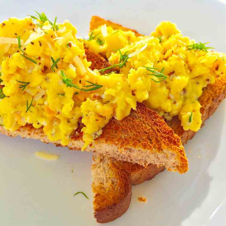 Scrambled Eggs with Smoked Salmon