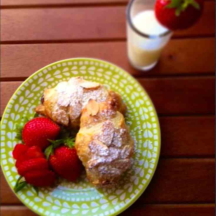 Lori's Almond Puff Pastries