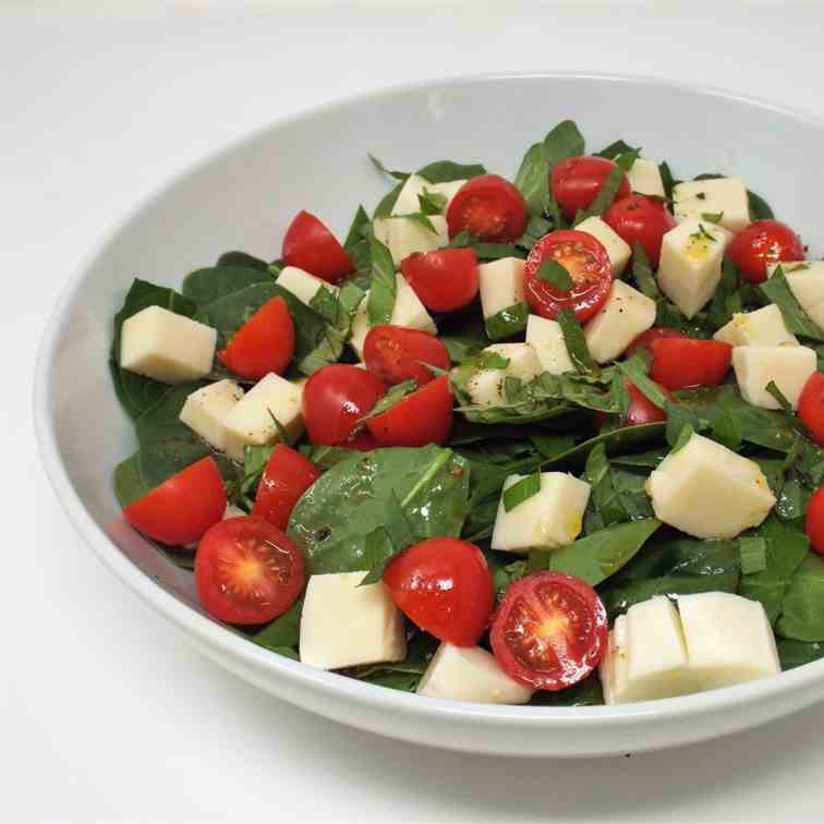 Spinach Caprese Salad