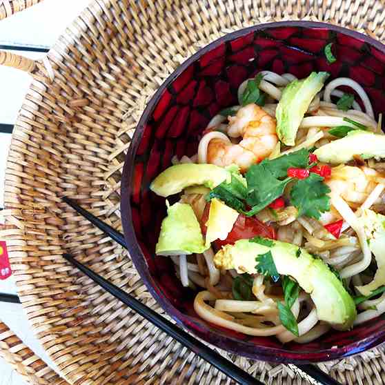 Udon Noodles with Shrimp and Avocado