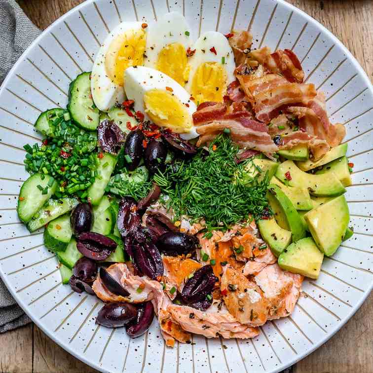 Seared Salmon Avocado Salad