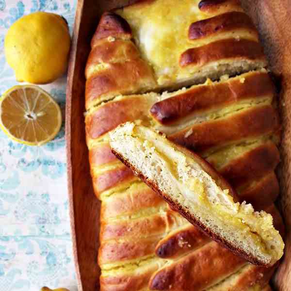 Braided lemon bread