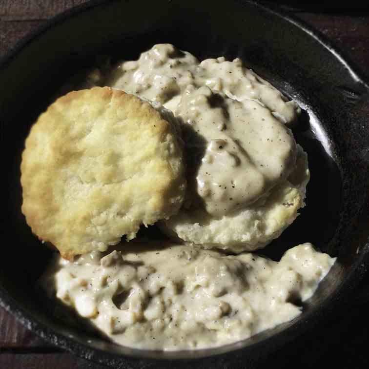 Classic Biscuits with Sausage Gravy