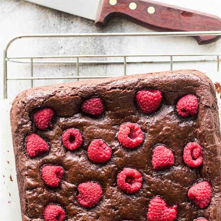 Vegan raspberry brownies