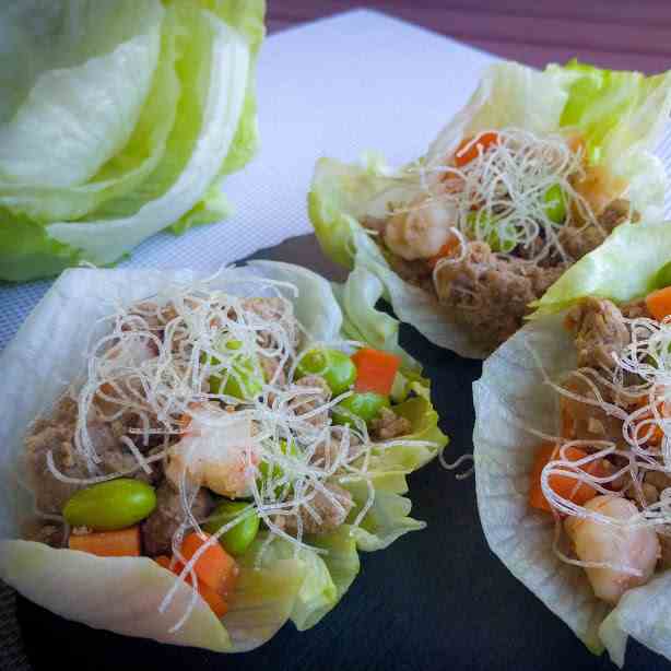 Lettuce Wrap with Crispy Noodles