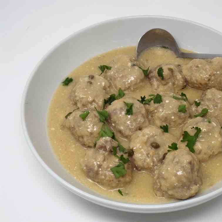 Konigsberger Klopse (German Meatballs)