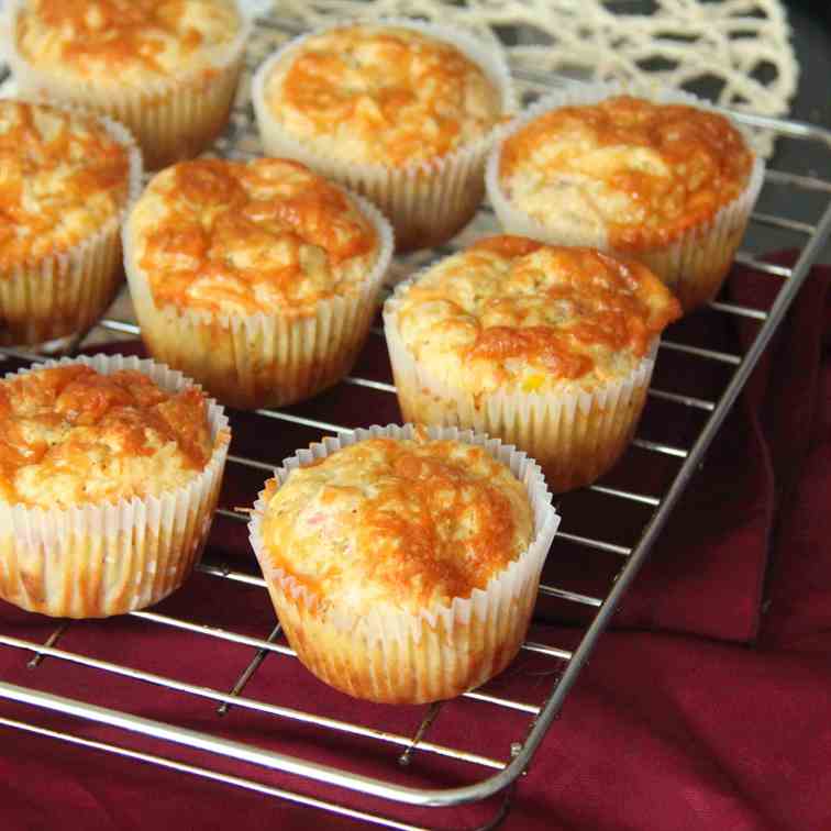 Bacon, Cheddar and Corn Muffins