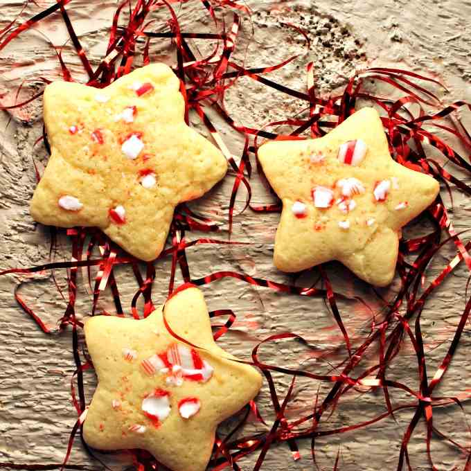 Sugar Cookies with Crush Peppermint