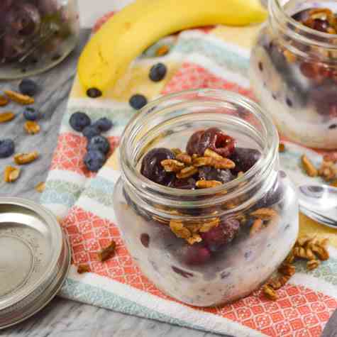 Banana Berry Overnight Oats