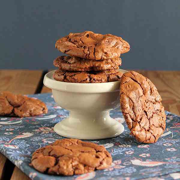 Milk chocolate cookies