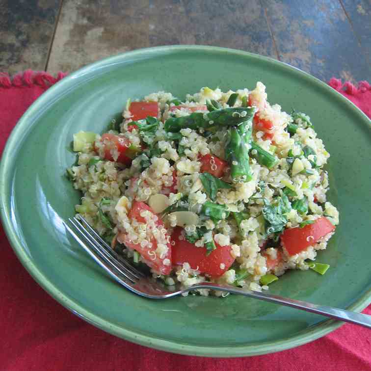 Quinoa Salad with Asparagus and Basil