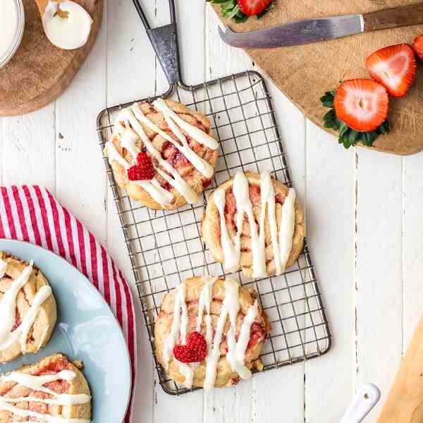 Strawberry Cinnamon Roll Cookies