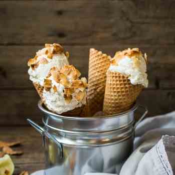 Coconut lime cheesecake ice-cream