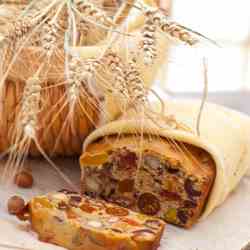 Fruit and nut bread