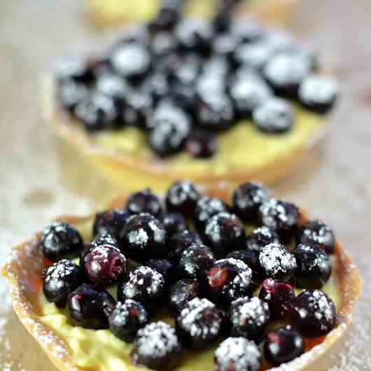 Blackcurrant Tartlets and Lemon Cream