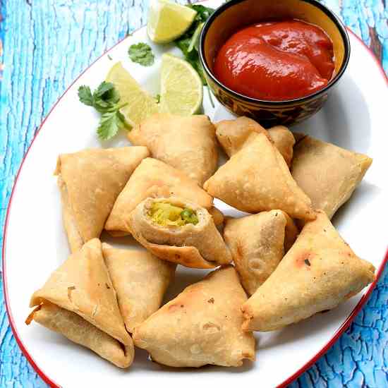 Gobi Matar Mini Samosa