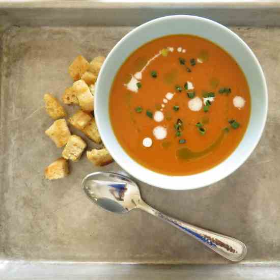 blistered sweet pepper soup