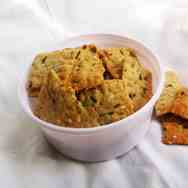 Eggless Masala Biscuit