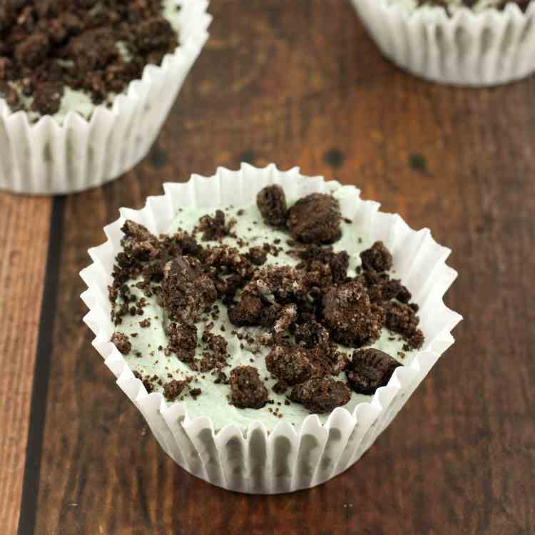 No Bake Mini Mint Oreo Cheesecake