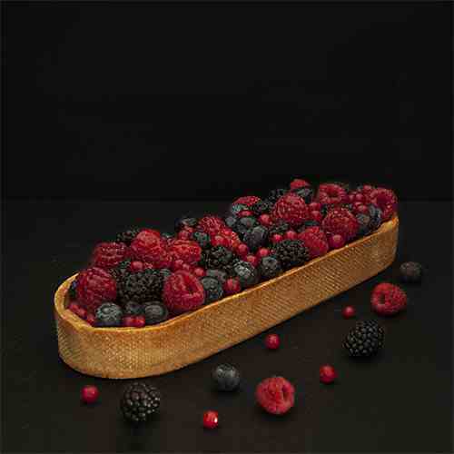 Red berry tart