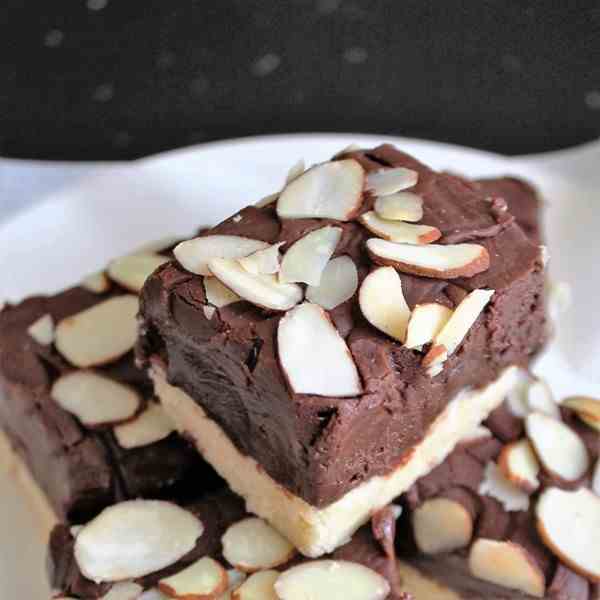 Almond Fudge Shortbread Bars