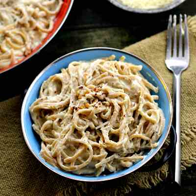 Lighter Thick and Creamy Alfredo Sauce