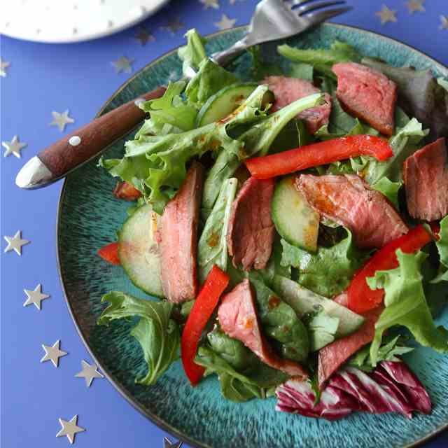 Grilled Flank Steak Salad 