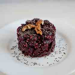 Beetroot salad with seeds