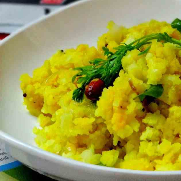 Onion Poha Recipe