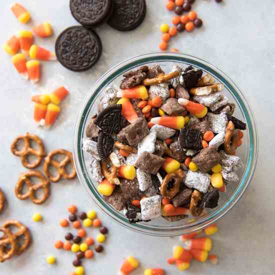 Halloween Chex Mix Muddy Buddies