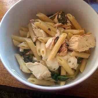 Penne w/ Chicken, Mozzarella & Spinach