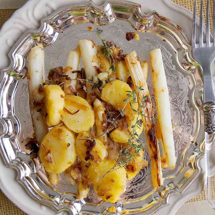 Pan roasted potatoes and asparagus