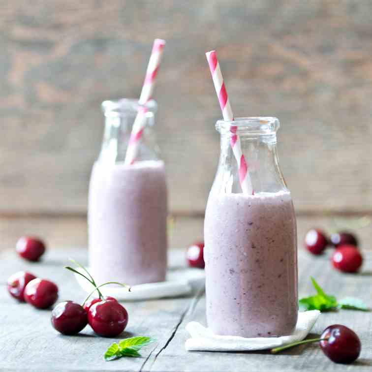 Sugar-Free Vegan Cherry Milkshake