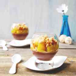 Cream cups with chocolate and mango