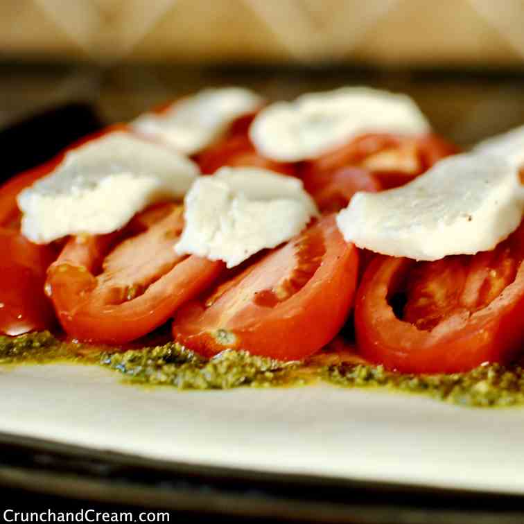 Tomato, Pesto - Mozzarella Tart