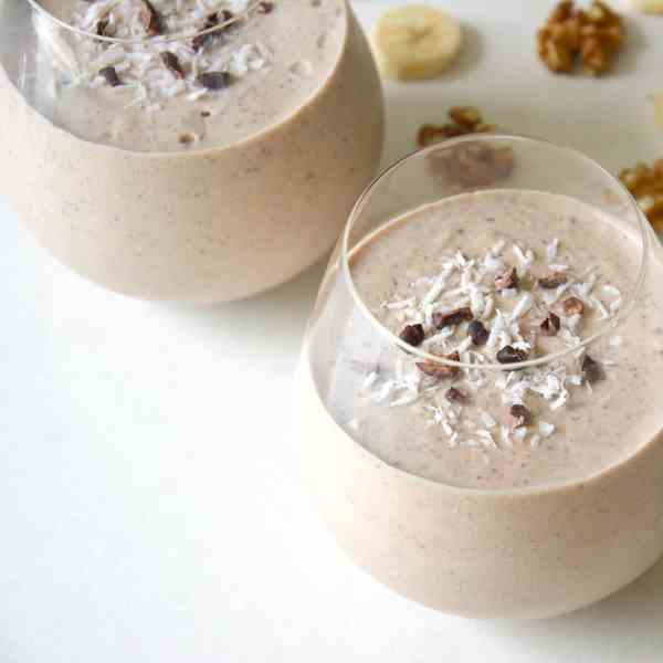 Banana Nut Smoothie with Lucuma